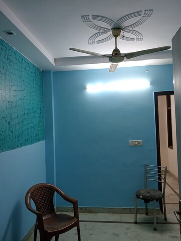 Furnished Amenities in 2 BHK Builder Floor at Govindpuri – for Rent