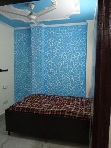Master Bedroom in 2 BHK Builder Floor at Govindpuri – for Rent