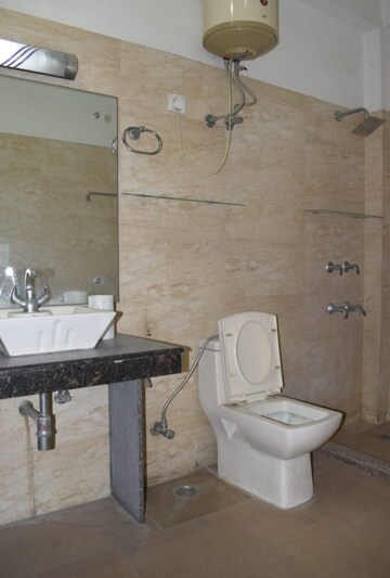 Bathroom in 4 BHK Builder Floor at South City 1 – for Rent