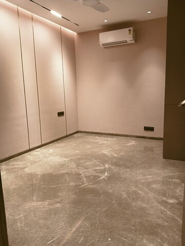 4 BHK Builder Floor For Sale in Janakpuri