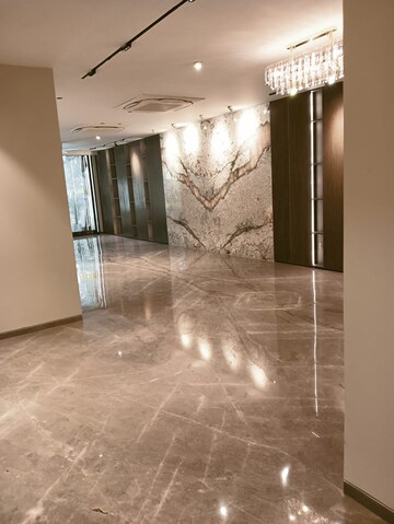 Room in 4 BHK Builder Floor at Janakpuri – for Sale