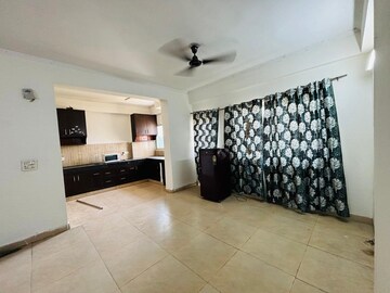 Parking in 2 BHK Apartment at Amrapali Silicon City, Sector 76 – for Rent