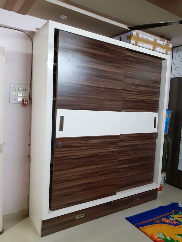 Room, althan 2 Bedroom 1250 Sq.Ft. Apartment In Althan Surat 7939525