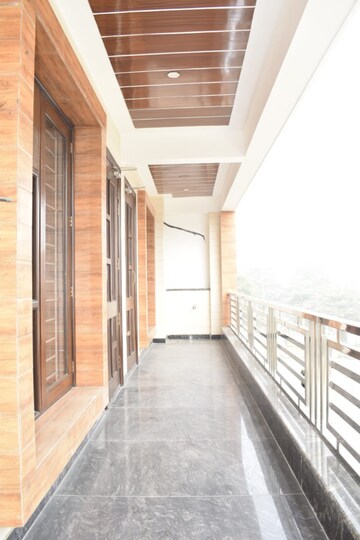 Staircase in 4 BHK Builder Floor at Housing Board Colony Sector 51, Sector 51 – for Rent