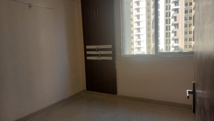 Room, amrapali-golf-homes 2 Bedroom 835 Sq.Ft. Apartment In Sector 4 Greater Noida Greater Noida 7939575