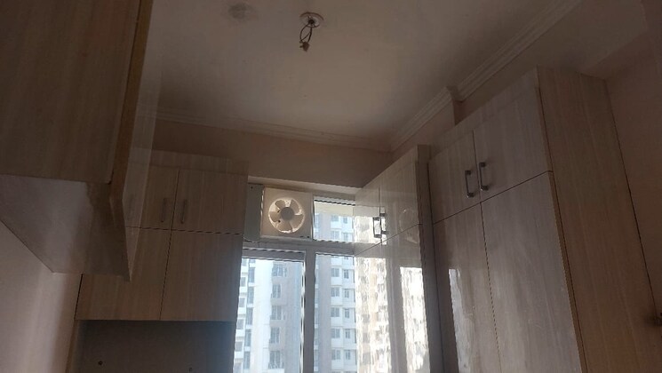 Bathroom, amrapali-golf-homes 2 Bedroom 835 Sq.Ft. Apartment In Sector 4 Greater Noida Greater Noida 7939575