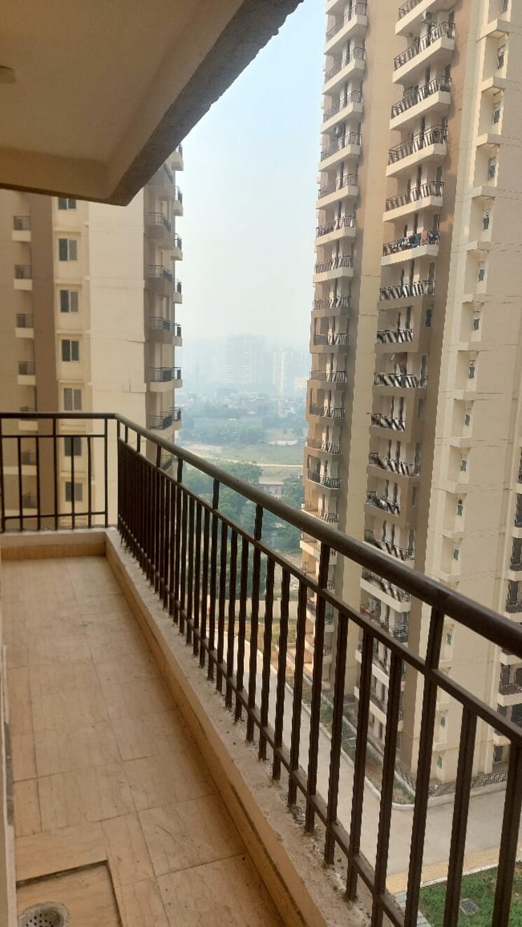 Balcony, amrapali-golf-homes 2 Bedroom 1100 Sq.Ft. Apartment In Sector 4 Greater Noida Greater Noida 7939578