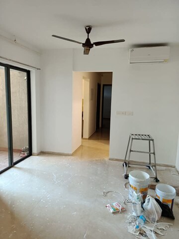 Room in 1.5 BHK Apartment at Lodha Palava City, Dombivli East – for Rent