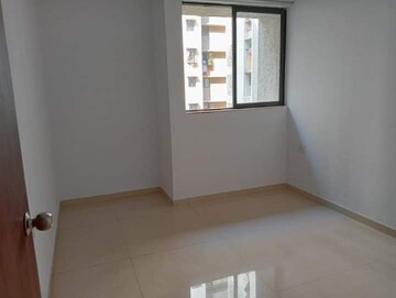 Room in 1.5 BHK Apartment at Lodha Palava City, Dombivli East – for Rent