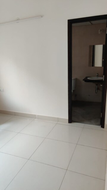 Room in 3 BHK Apartment at Provident Park Square, Kanakapura Road – for Rent