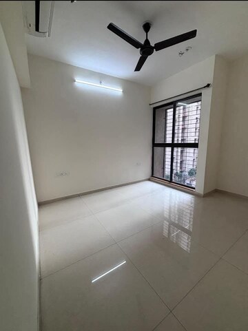 Room in 2 BHK Apartment at Lodha Downtown, Dombivli East – for Rent