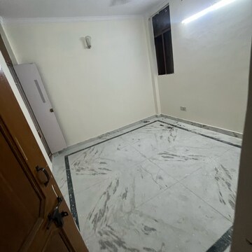 Room in 2 BHK Builder Floor at Panchsheel Vihar – for Rent