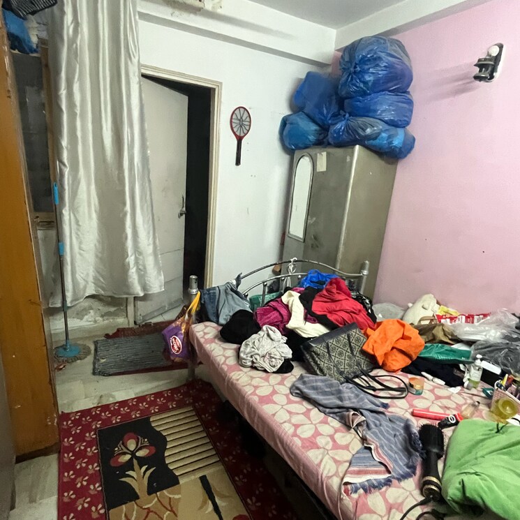 Room, khirki extension 2 Bedroom 900 Sq.Ft. Builder Floor In Khirki Extension Delhi 7939696