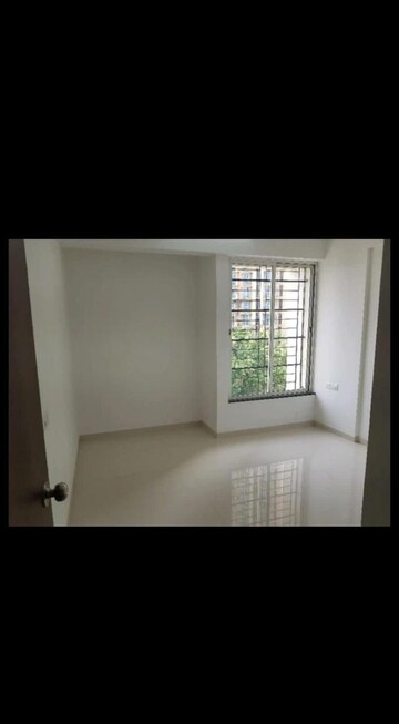 Room in 3 BHK Apartment at Vasant Fiona, Pokhran Road No 2 – for Sale