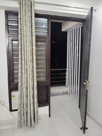 Building Lobby in 1 BHK Builder Floor at Greenwood City, Sector 40 – for Rent