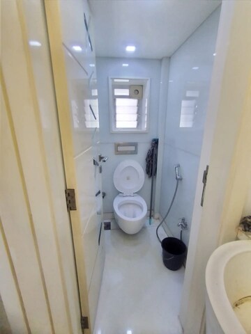 Bathroom in 1 BHK Apartment at Rajesh White City, Kandivali East – for Sale