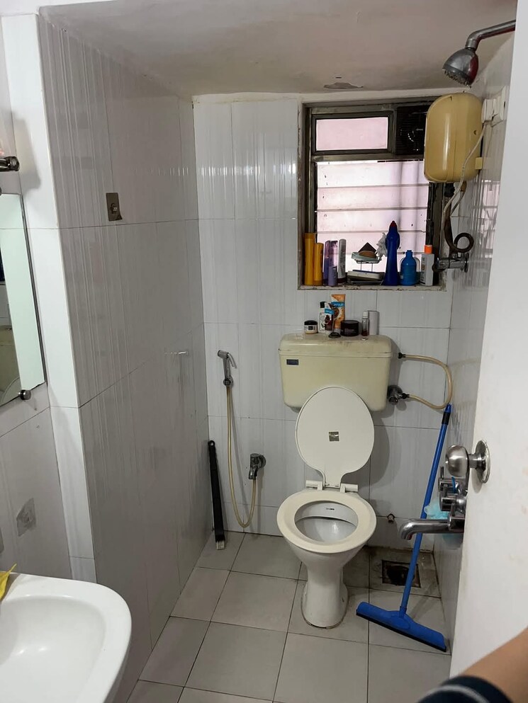 Master Bedroom, sheth-vasant-sagar-complex 1 Bedroom 515 Sq.Ft. Apartment In Kandivali East Mumbai 7939801