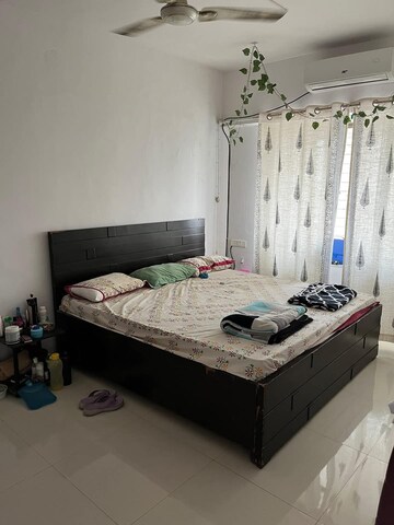 Bedroom in 1 BHK Apartment at Sheth Vasant Sagar Complex, Kandivali East – for Sale