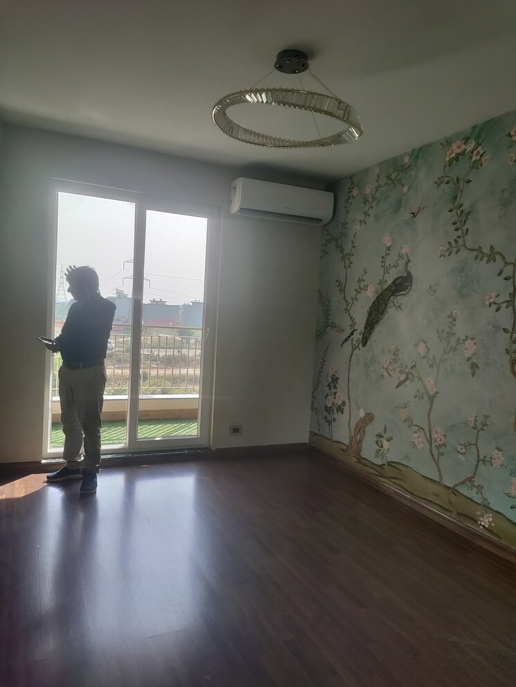 Room, bptp-discovery-park 2 Bedroom 804 Sq.Ft. Apartment In Sector 80 Faridabad 7939871