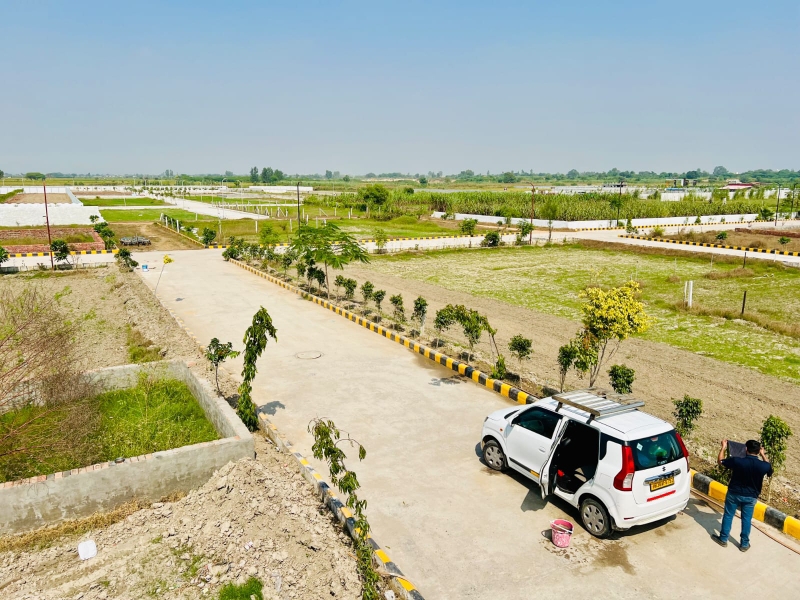 Plot For Sale in Plot For Sale In Jewar ci
