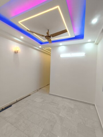Room in 1 BHK Builder Floor at Malviya Nagar – for Rent