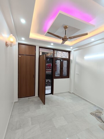 Room in 1 BHK Builder Floor at Malviya Nagar – for Rent