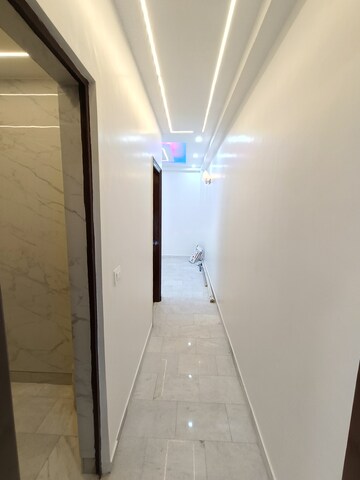 Building Lobby in 1 BHK Builder Floor at Malviya Nagar – for Rent