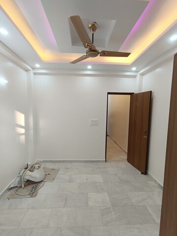 Room in 1 BHK Builder Floor at Malviya Nagar – for Rent