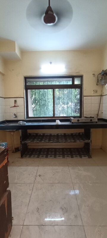 Living Room in 2 BHK Apartment at Sagar Avenue, Santacruz East – for Rent