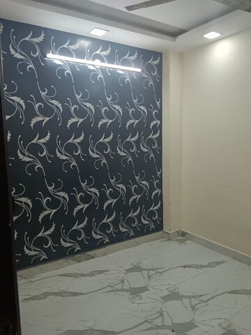 Bedroom in 1 BHK Builder Floor at Govindpuri – for Sale