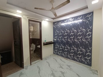 Bedroom in 1 BHK Builder Floor at Govindpuri – for Sale