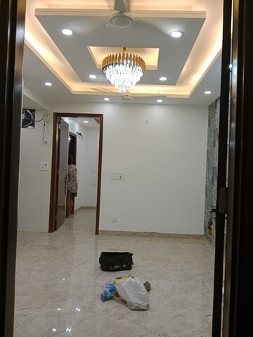Building Lobby in 3 BHK Builder Floor at Govindpuri – for Sale