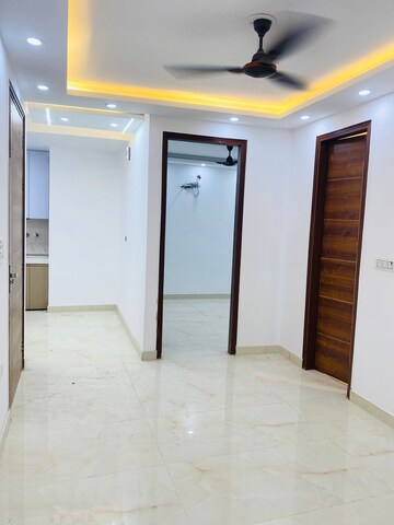 Building Lobby in 3 BHK Builder Floor at Govindpuri – for Sale