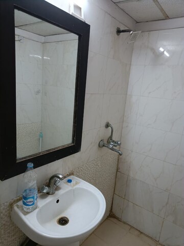 Bathroom in 3 BHK Apartment at Gardenia Golf City, Sector 75 – for Rent