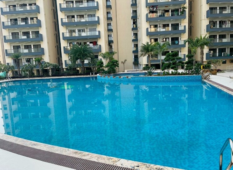 Swimming Pool, azeagaia-botanica 4 Bedroom 3100 Sq.Ft. Penthouse In Vrindavan Yojna Lucknow 7939995