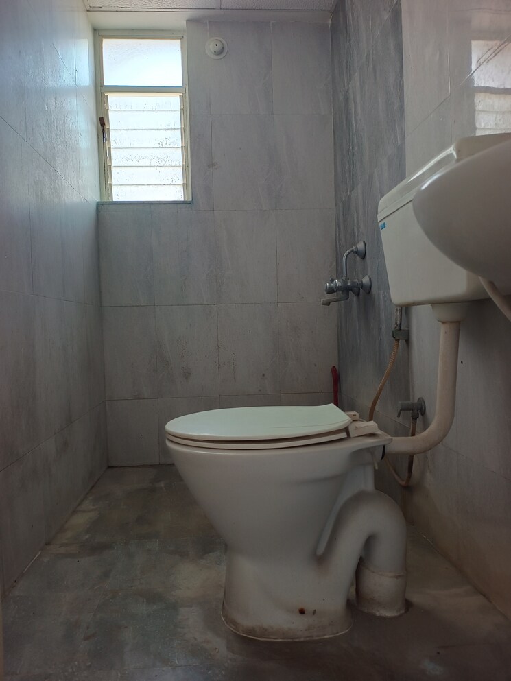 Bathroom, sara-orchid 2 Bedroom 1000 Sq.Ft. Apartment In Chakan Pune 7940013
