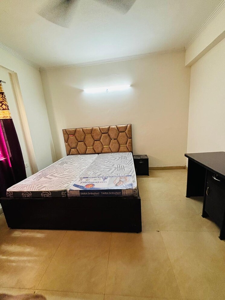 Bedroom, gardenia-golf-city 3 Bedroom 1550 Sq.Ft. Apartment In Sector 75 Noida 7940029