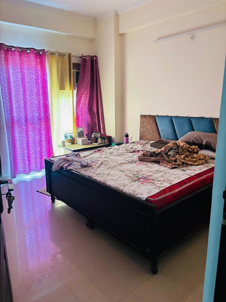 Bedroom, gardenia-golf-city 3 Bedroom 1550 Sq.Ft. Apartment In Sector 75 Noida 7940029