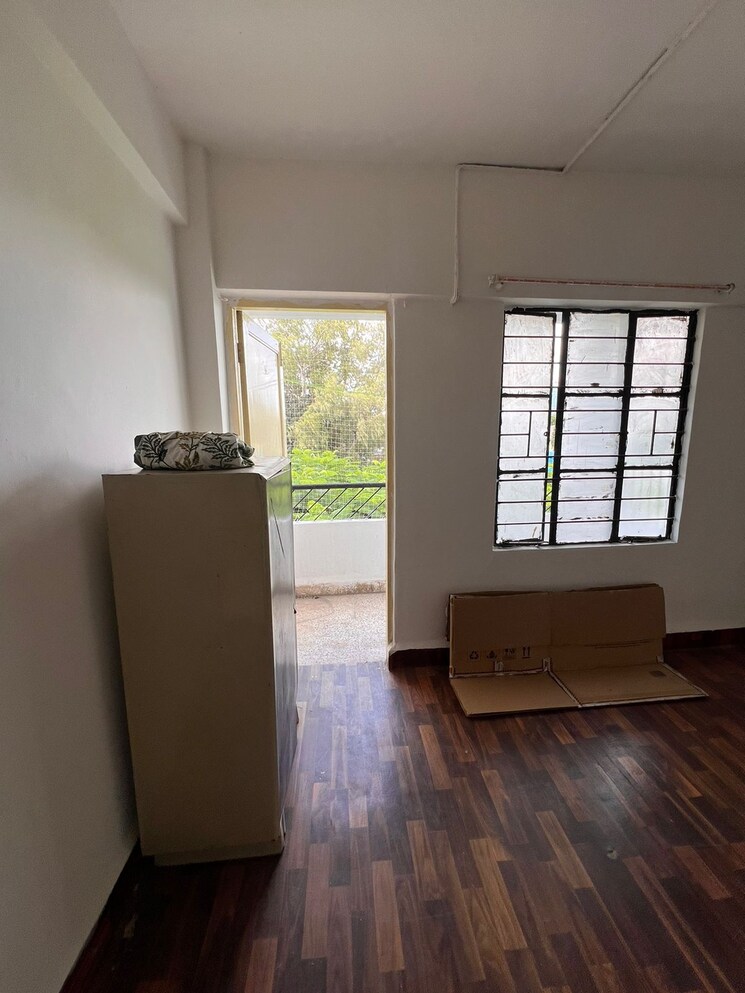 Room, meera-nagar-garden-chs 1 Bedroom 520 Sq.Ft. Apartment In Koregaon Park Pune 7940039