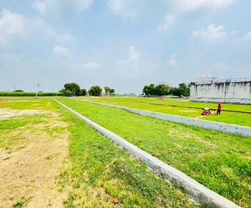  Plot – Garden View at Bernard Homes, Sector 17a Yamuna Expressway - for Sale
