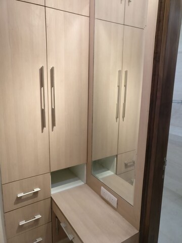 Master Bedroom in 2 BHK Apartment at Mayur Vihar Phase ii – for Rent