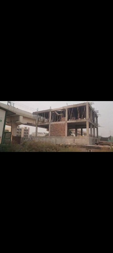  Plot For Sale in Oneiric Pacific Residency, Sector 81