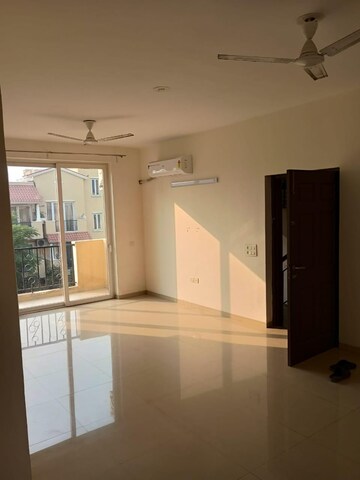 Building Lobby in 3 BHK Builder Floor at Emaar MGF Emerald Hills, Sector 65 – for Rent