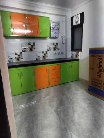 Room in 1 BHK Builder Floor at New Ashok Nagar – for Rent