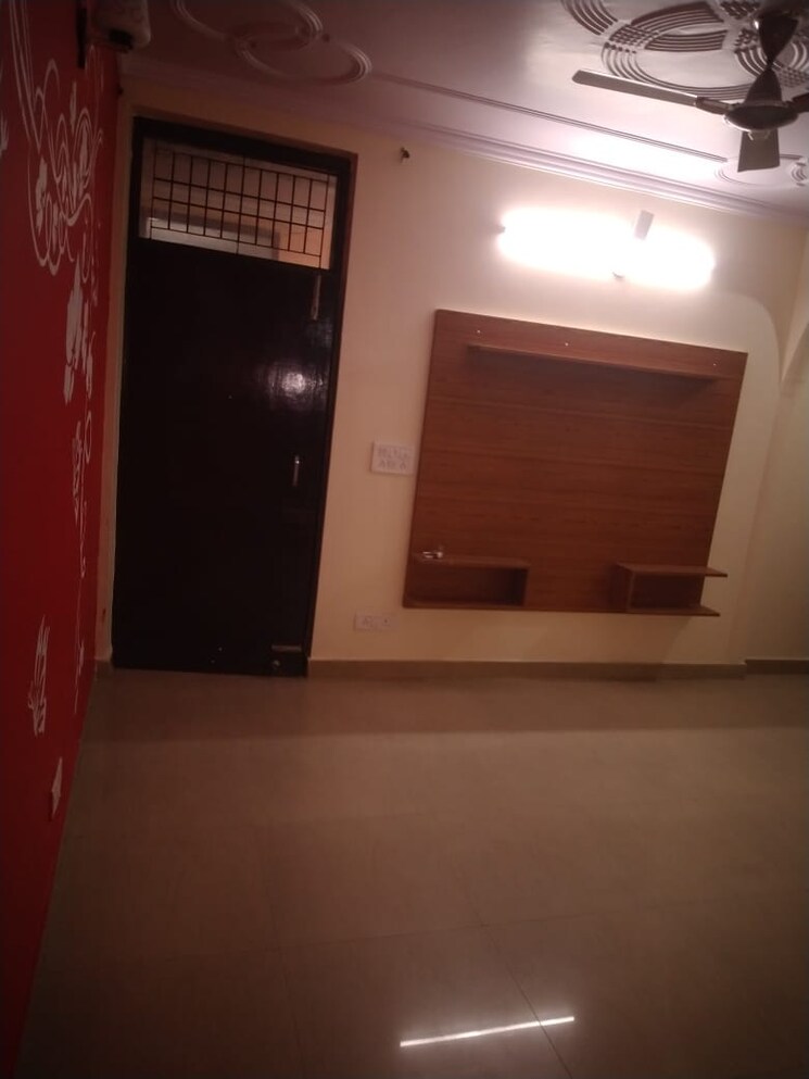 undefined, new ashok nagar 2 Bedroom 650 Sq.Ft. Builder Floor In New Ashok Nagar Delhi 7940167