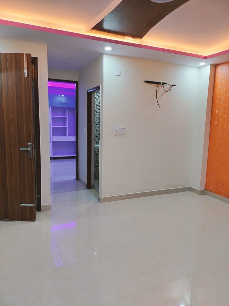 Room, new ashok nagar 2 Bedroom 550 Sq.Ft. Builder Floor In New Ashok Nagar Delhi 7940174