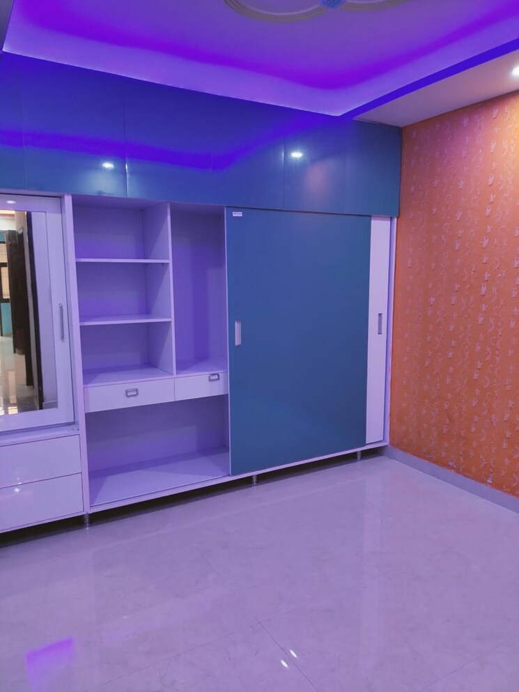 Room, new ashok nagar 2 Bedroom 550 Sq.Ft. Builder Floor In New Ashok Nagar Delhi 7940174