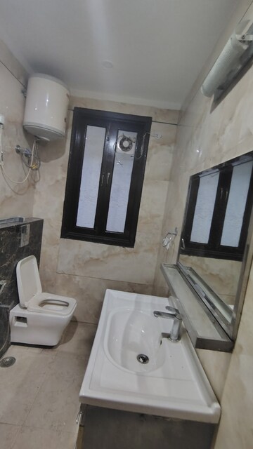 Kitchen in 2 BHK Builder Floor at Hong Kong Bazaar, Sector 57 – for Rent