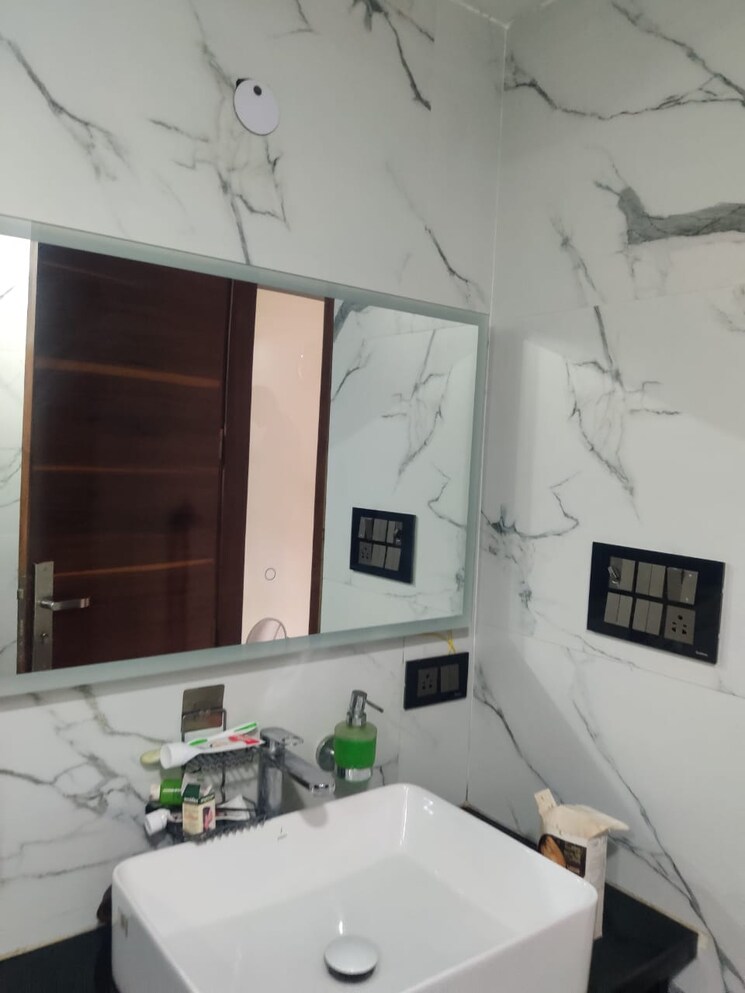 Attached Bathroom, today-elegancy 4 Bedroom 3000 Sq.Ft. Apartment In Palam Vihar Gurgaon 7940312