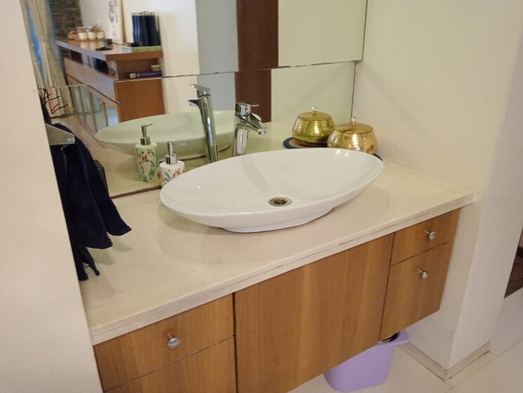 Master Bedroom, matoshree-pearl 3 Bedroom 1300 Sq.Ft. Apartment In Mahim Mumbai 7940342